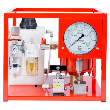 Hydro test pump